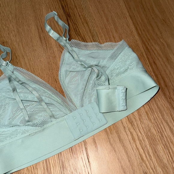 Soma Triangle Soft Bralette with Lace Wireless Light Blue Size Large - Picture 9 of 11